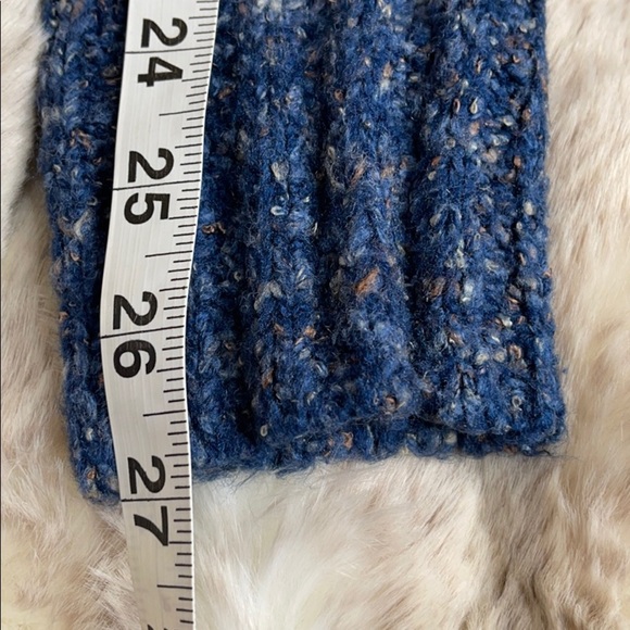 KENSIE•SWEATER - Picture 9 of 11